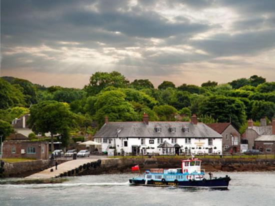 Отель Edgcumbe Arms Торпойнт Экстерьер фото